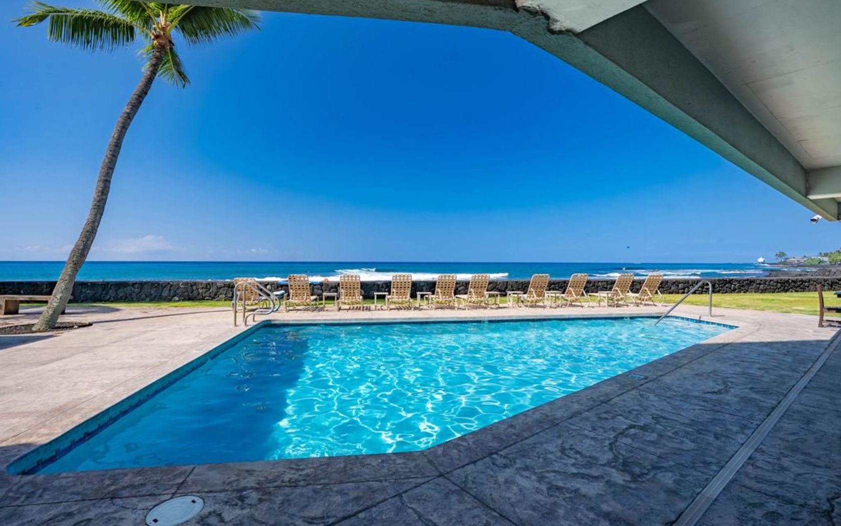 76-6268 ALII DR 406 Kailua Kona, HI 96740 MLS #727637