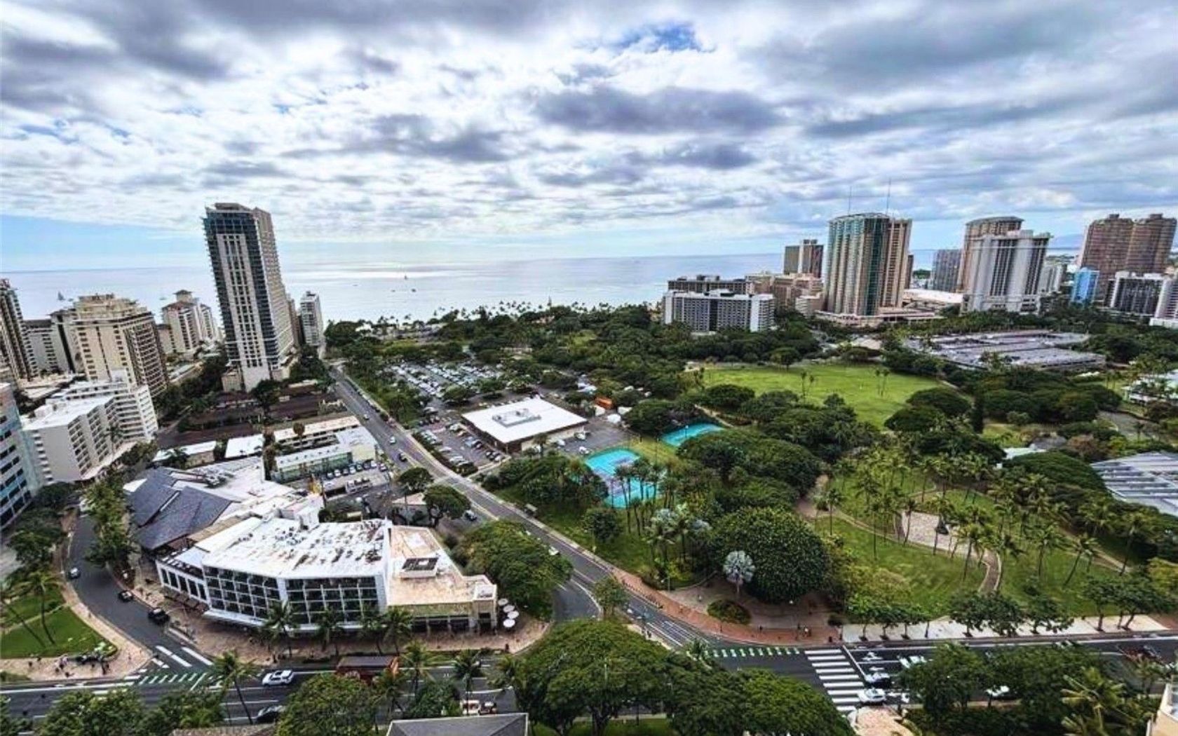383 Kalaimoku Street 2906 Honolulu, HI 96815 MLS #202526280